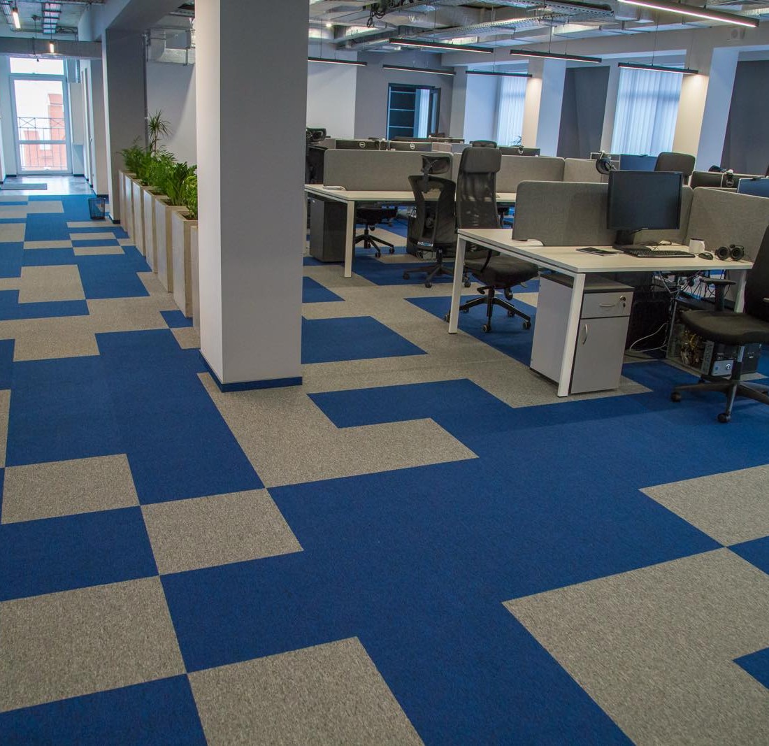 Madrid & Madrid Lines  - Karo Halı (Hollanda Stok)